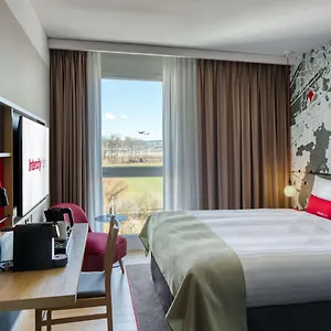 فندق Intercityhotel Zuerich Airport, رومالانغ