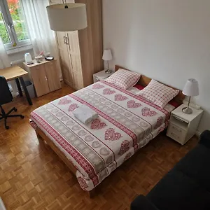 https://apt-room-in-shared.genevahotels4all.com